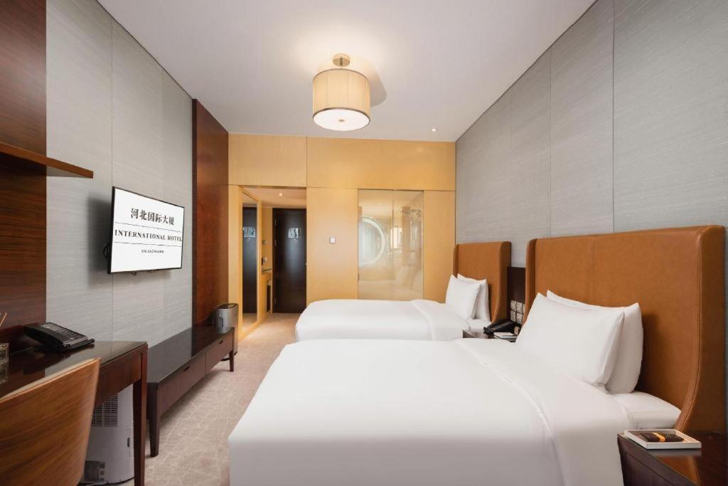 Shijiazhuang International Building Hotel Exteriör bild