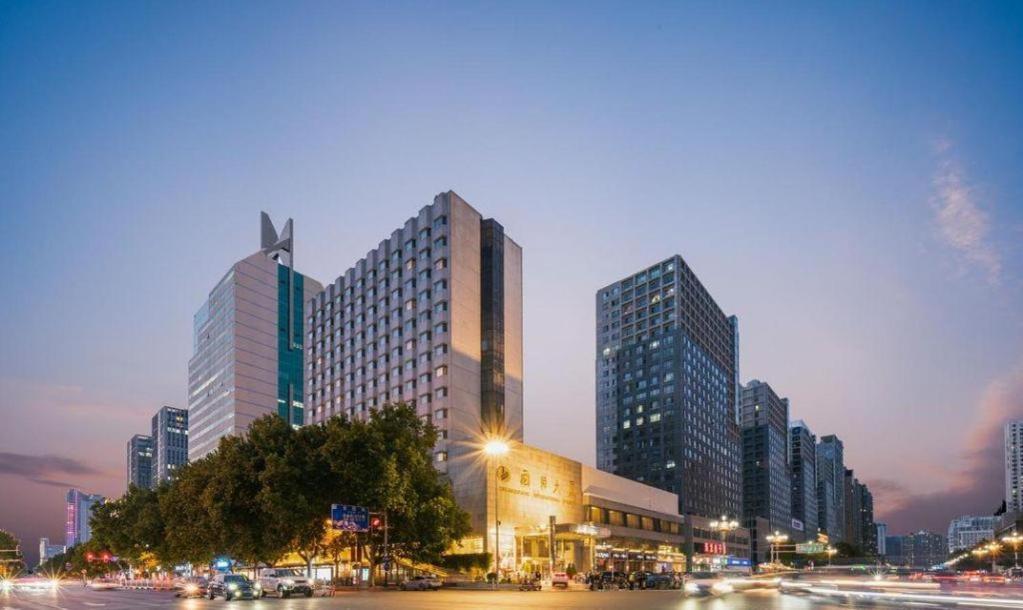Shijiazhuang International Building Hotel Exteriör bild